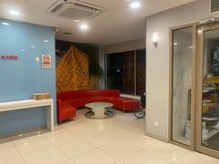 -宜必思酒店(北京三里屯呼家楼地铁站店)