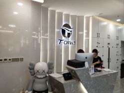 -AYO SALON