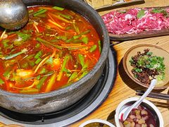 -贵厨酸汤牛肉(花果园国际中心店)