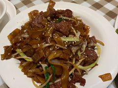 招牌干炒牛河-新大咀港式茶餐厅(宝山万达店)
