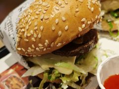 -The Habit Burger Grill 哈比特汉堡(复兴soho店)