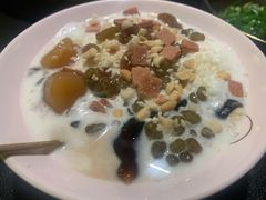 白雪烧仙草-锅哥有料老火锅(金港国际店)