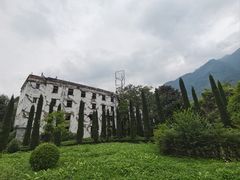 -四川汶川特大地震漩口中学遗址