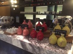 -上海漕河泾万丽酒店