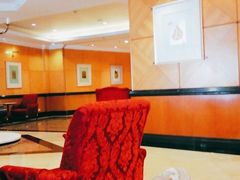 -深圳富苑皇冠假日套房酒店