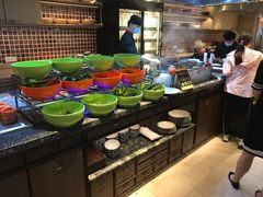 自助调料区-金海湾自助餐厅(金陵饭店)