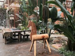 -桉树林A coffee 森林餐厅(三圣乡店)