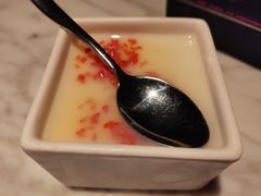 桂花爽滑蜜豆花-蔴将·川菜(黄龙万科店)