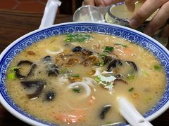 -亚忠小吃店(曾厝垵店)