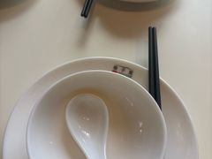 -巷子宽·酸菜鱼(迪士尼小镇店)