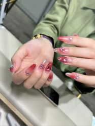 -晨·艺美甲美睫