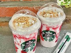 草莓轻乳酪星冰乐-星巴克(江阴万达店)