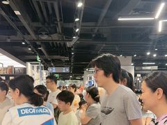 -迪卡侬(环球港店)