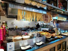 自助取餐区-OPEN開全日自助餐厅·西餐·海鲜(佛山希尔顿酒店)