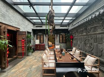 找离家最近的优惠餐｜行宫里的春天