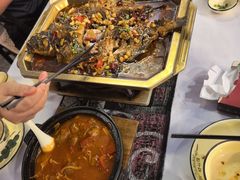 -刘姐啤酒鱼民族演艺餐厅(西街总店)
