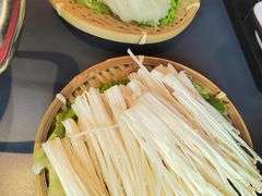 -由衷贵州酸汤牛肉火锅(新桥店)