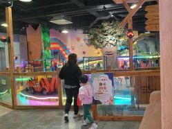 -卡通尼·Safari非洲探索乐园·生日会(金桥国际商业广场店)