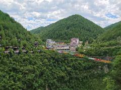 -蝶舞清江·恩施地心谷景区