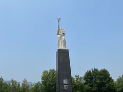-侵华日军南京大屠杀遇难同胞纪念馆-停车场