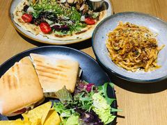 -HELLO 27 意面·沙拉·帕尼尼