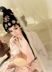 -九月鹰飞汉服摄影工作室