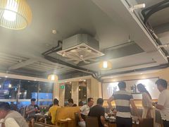 大堂-胡须佬鸡煲四季火锅店(石厦西村直营店)