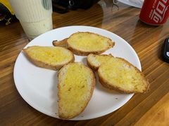 蒜香烤面包-披萨大叔(上海路店)