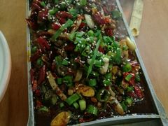 -石磨豆花家常菜·牦牛排土火锅