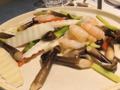 芦竹笋山药炒虾仁-野蔓果·山野菜(西湖景区·龙井茶田店)