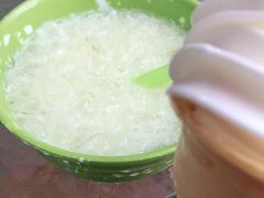 -古老冰山特色冰淇淋店(艾提尕尔店)