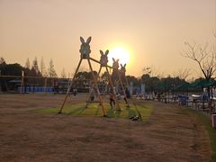 -季高兔窝窝亲子园(上海薰衣草公园店)