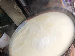 -云南大锅豆浆店