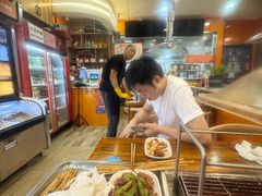 -哈尔滨小酒馆·鲜肉现穿自助烧烤(康新花园店)