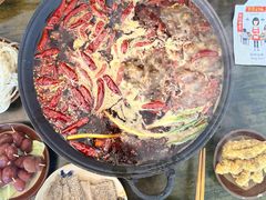 -黄潇洒老火锅(九眼桥宏济巷店)