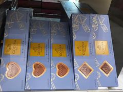 -中免(澳门机场免税店)