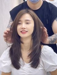 -东秀护肤造型