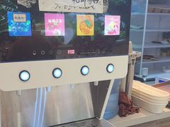 -东巴婆婆云南鱼豆花火锅(大东门店)