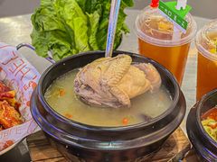 参鸡汤-玄希浪漫厨房·韩料烤肉(湖滨银泰in77店)