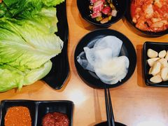 -肉甲韩国木炭烤肉(新壹街1店)