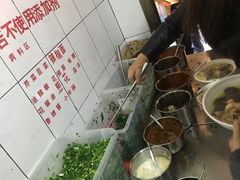 -文山荷鲜居(翠湖店)