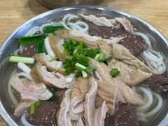 大肠头粉-守英猪脏粉(仓桥街店)