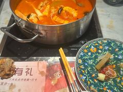 -尚尚仙·酸汤猪手·猪肚鸡火锅(华联万柳购物中心店)