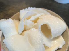 -渝嘴小老弟老火锅(华新村店)