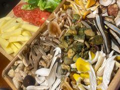 -宣威山野人家·云南菜·菌火锅(金碧店)