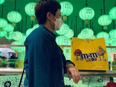 -m豆巧克力世界(上海世茂广场店)