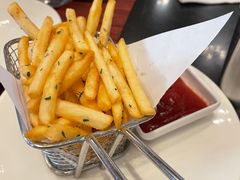 -WOLFGANG PUCK KITCHEN & BAR(迪士尼小镇店)