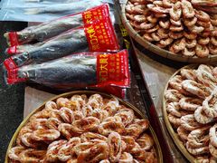 -霞涌市场海鲜摆卖区