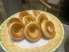老济南油旋-闫府私房菜·百年鲁菜(恒隆店)