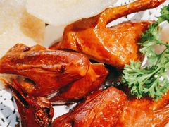 秘制脆皮乳鸽-避风塘(宝山万达店)